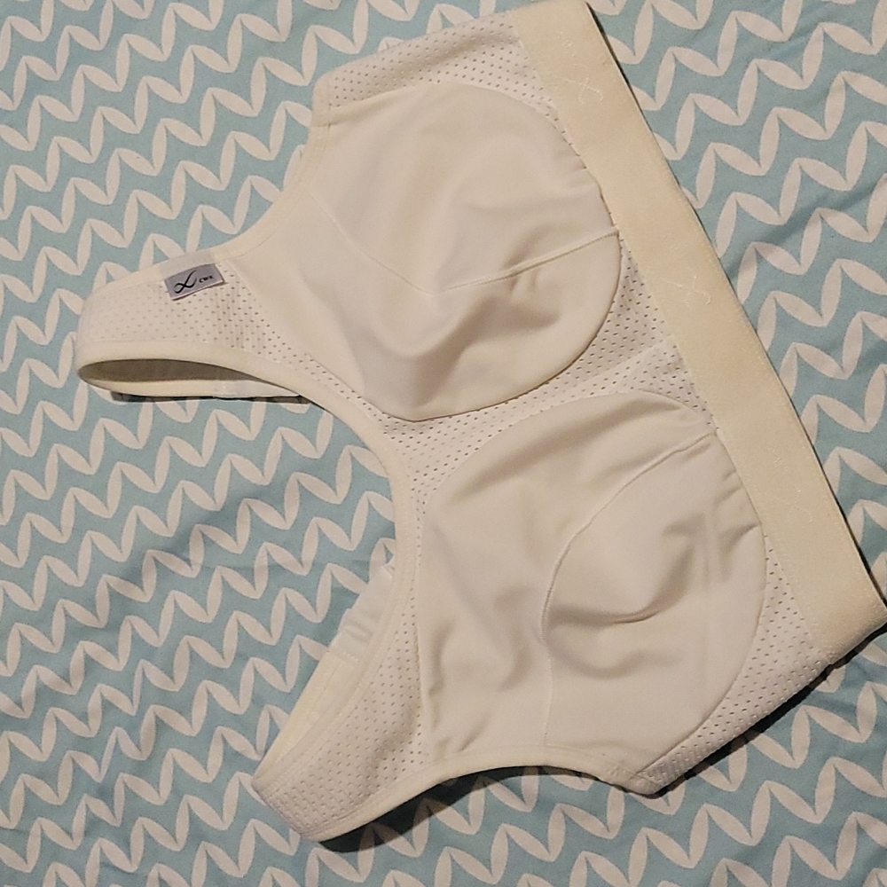 Cw-x Sports bra